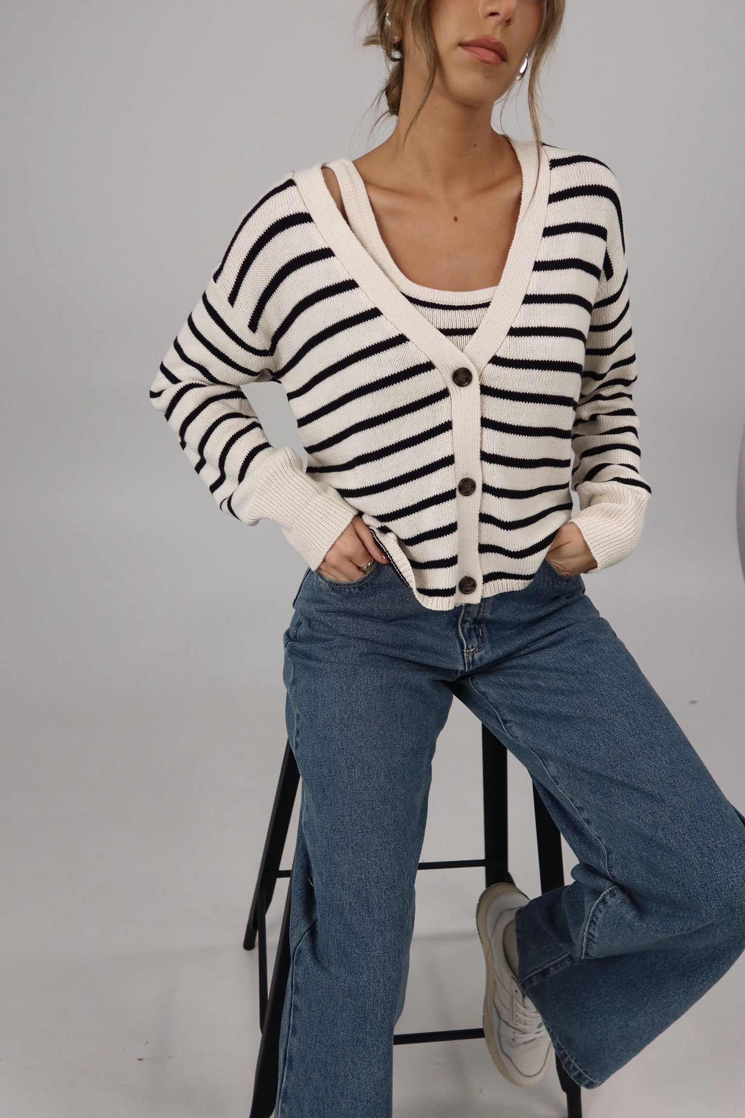 Sweaters & Knits
