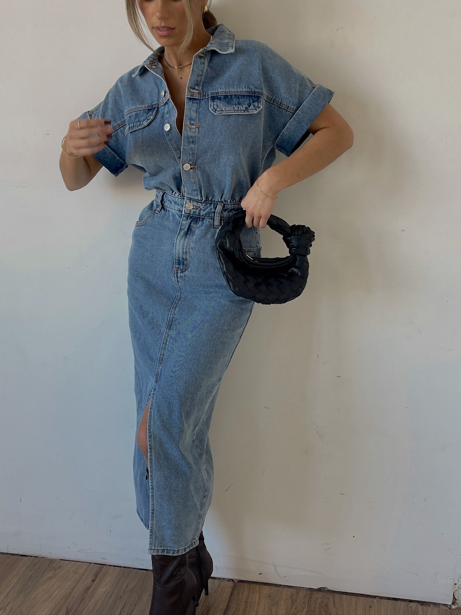 Tobie Short Sleeve Denim Midi Dress