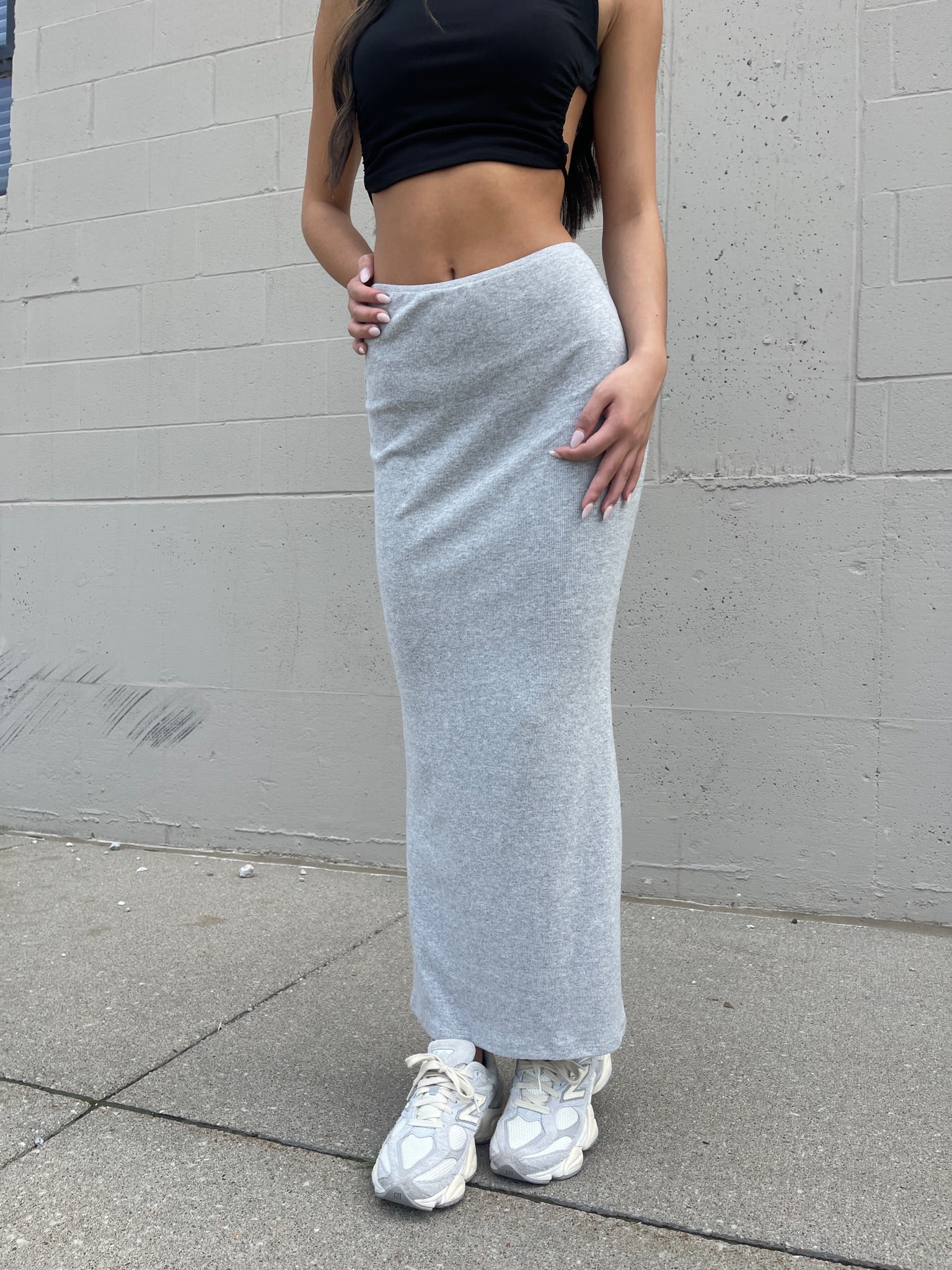 SALE : Cora Ribbed Midi Skirt