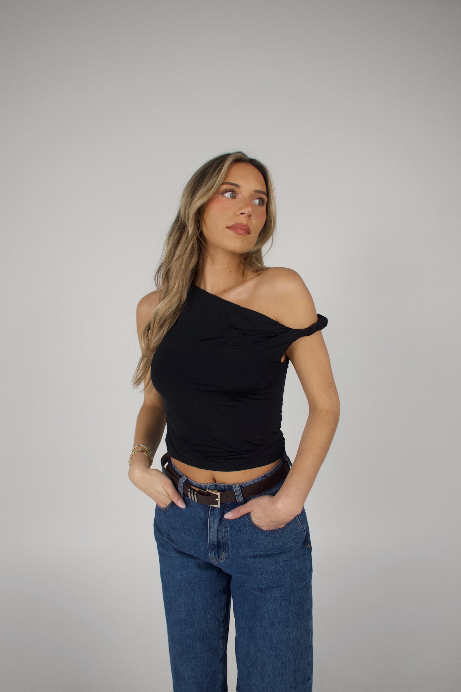 Jenni One Shoulder Top In Black