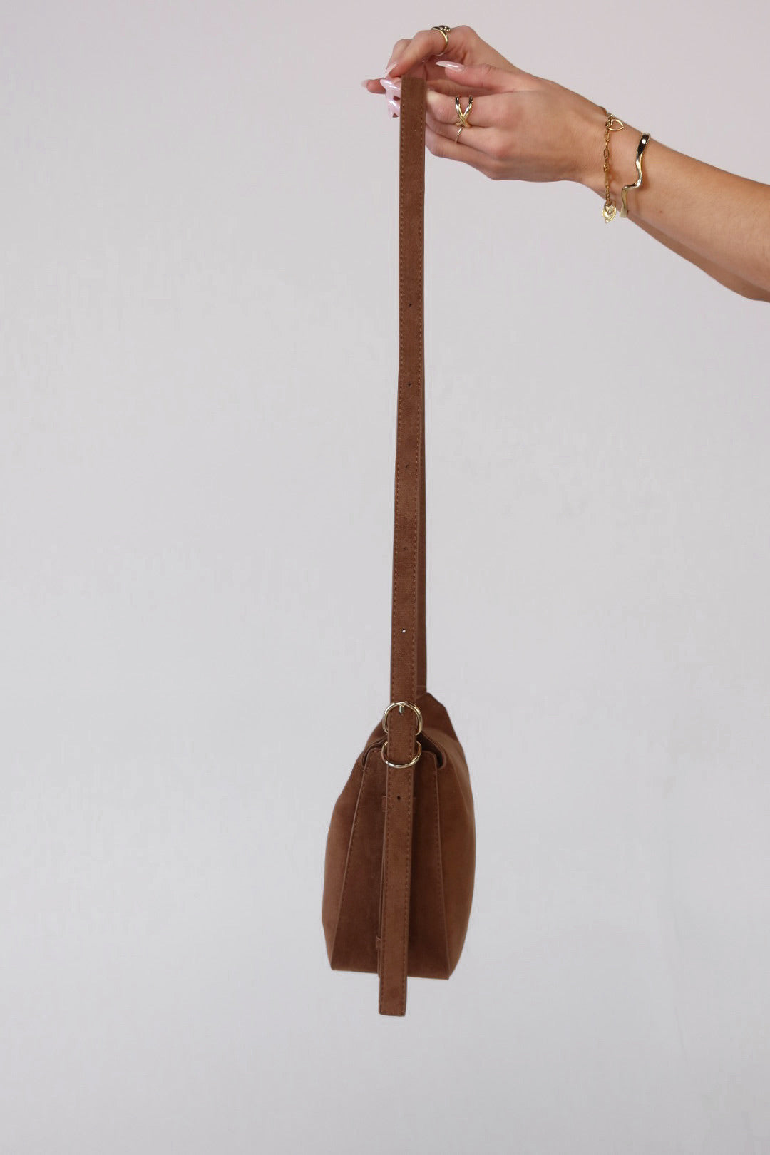 BILLINI : Collins Suede Cross Body Bag In Cocoa