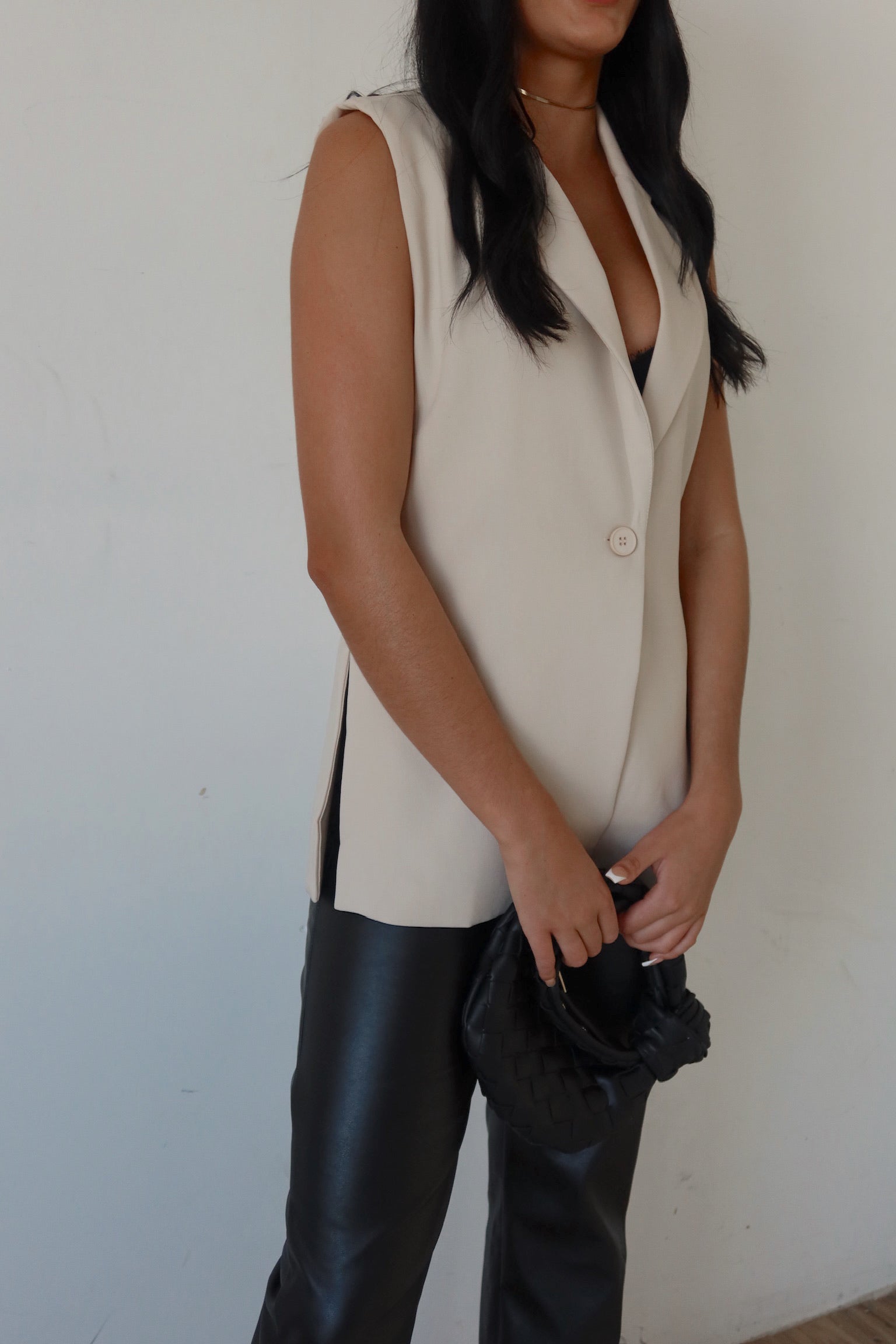 Maren Sleeveless Blazer In Beige