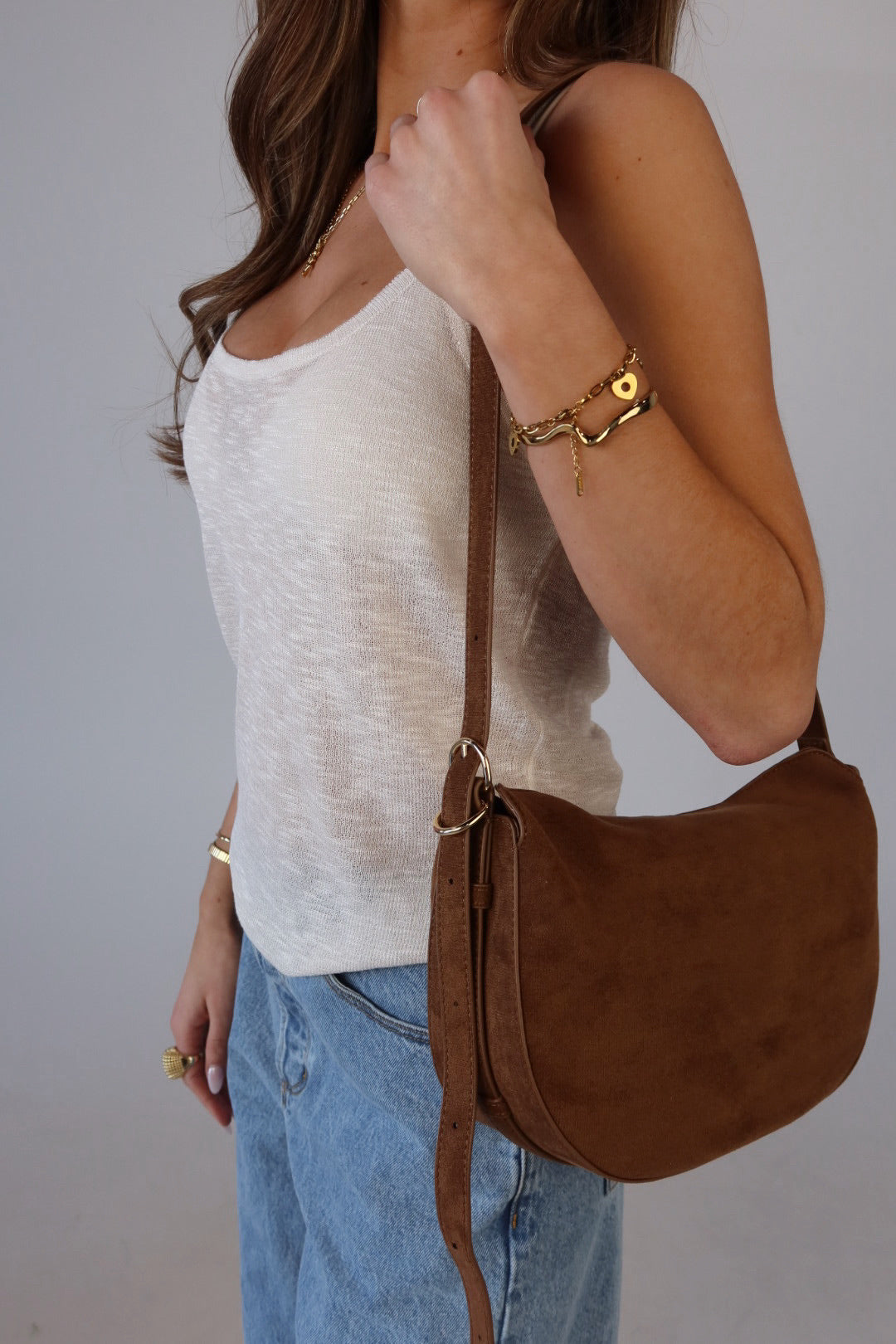 BILLINI : Collins Suede Cross Body Bag In Cocoa