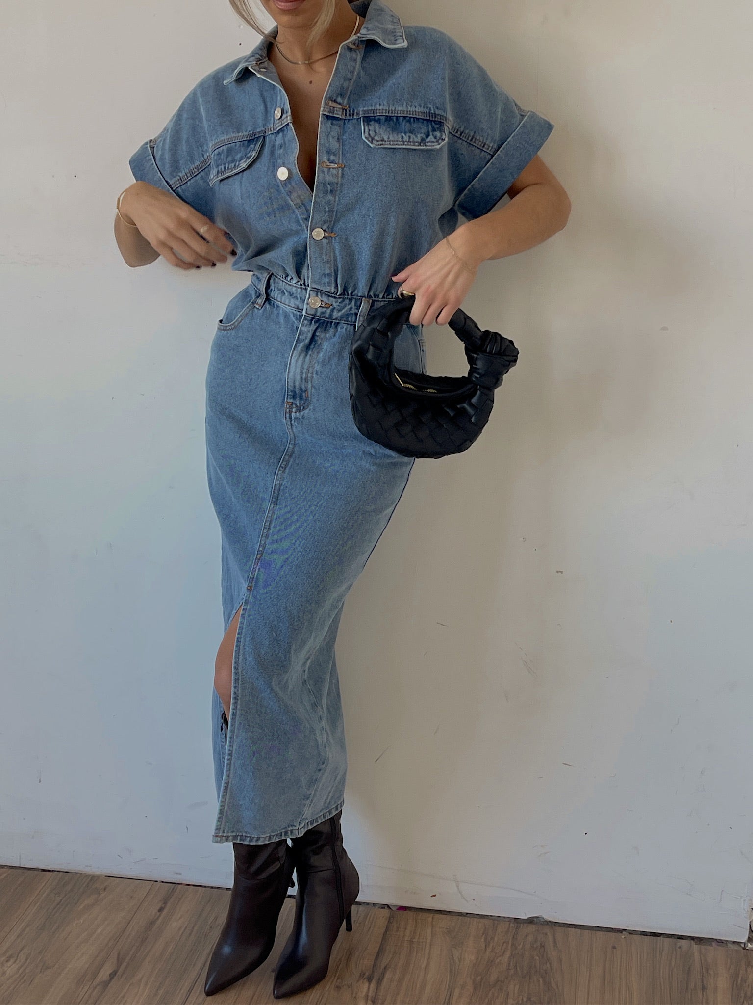 Tobie Short Sleeve Denim Midi Dress