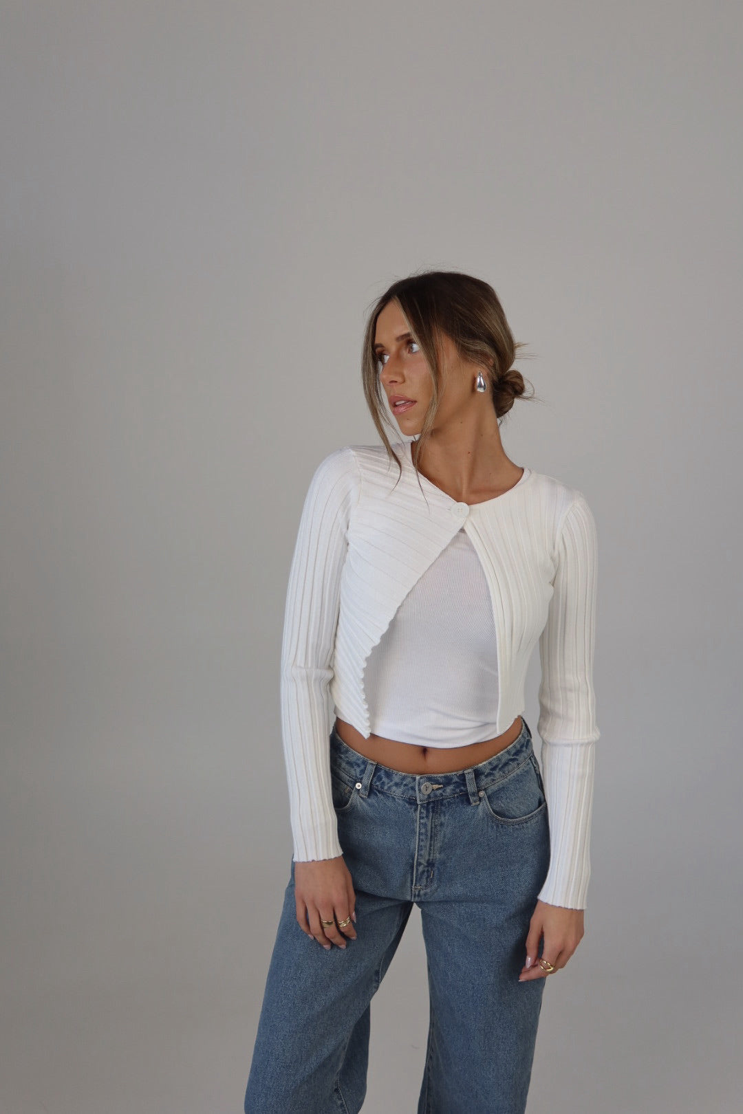 Chic One-Button Cropped Cardigan in White