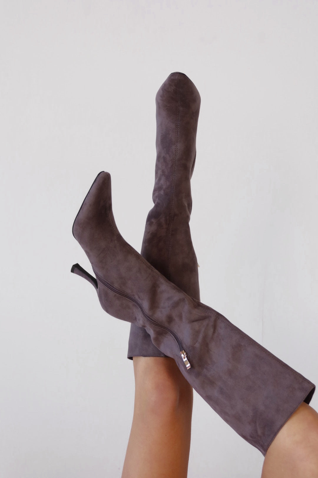BILLINI : Finch Boot in Ash Suede