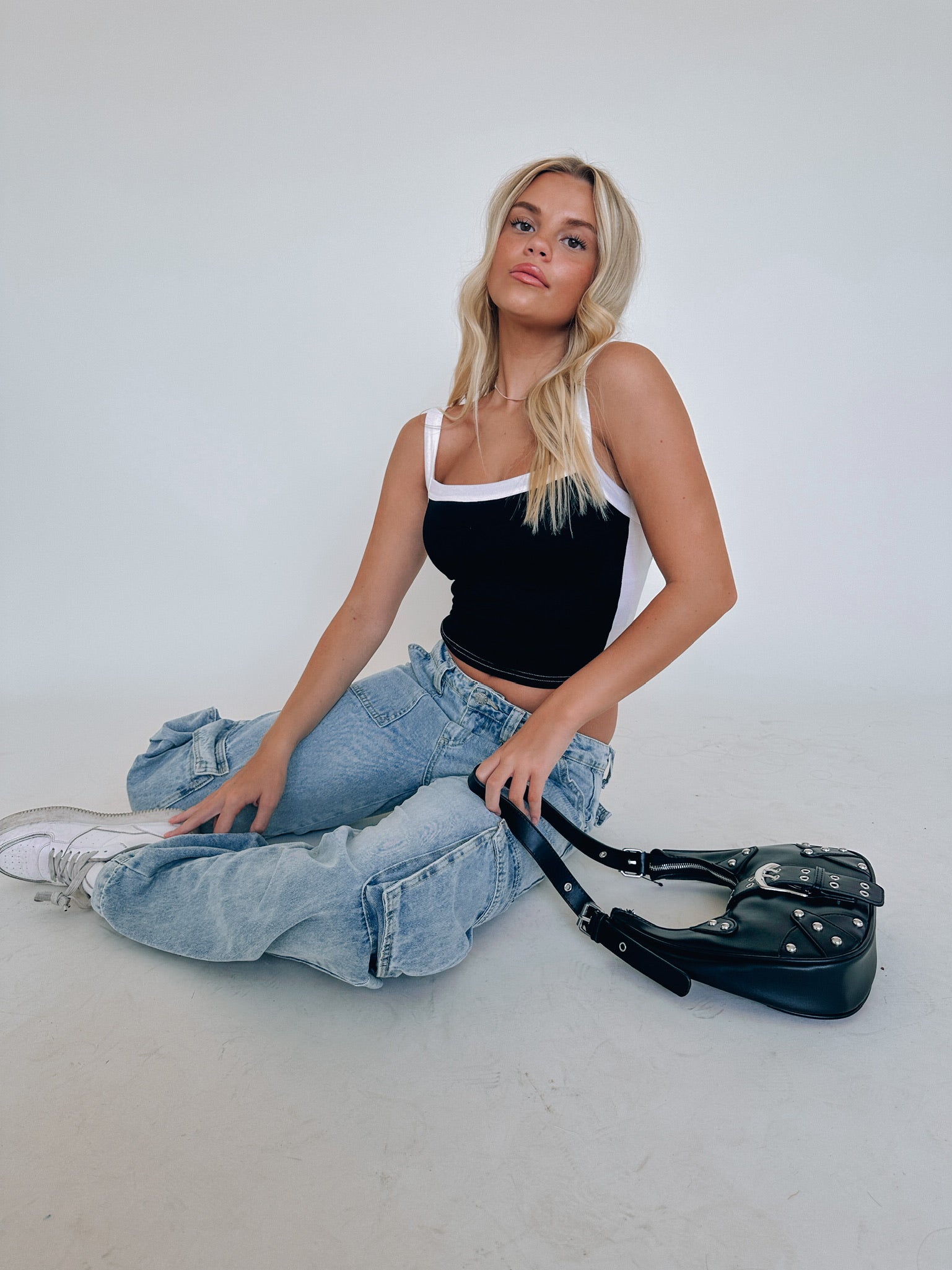 Reagan Contrast Tank