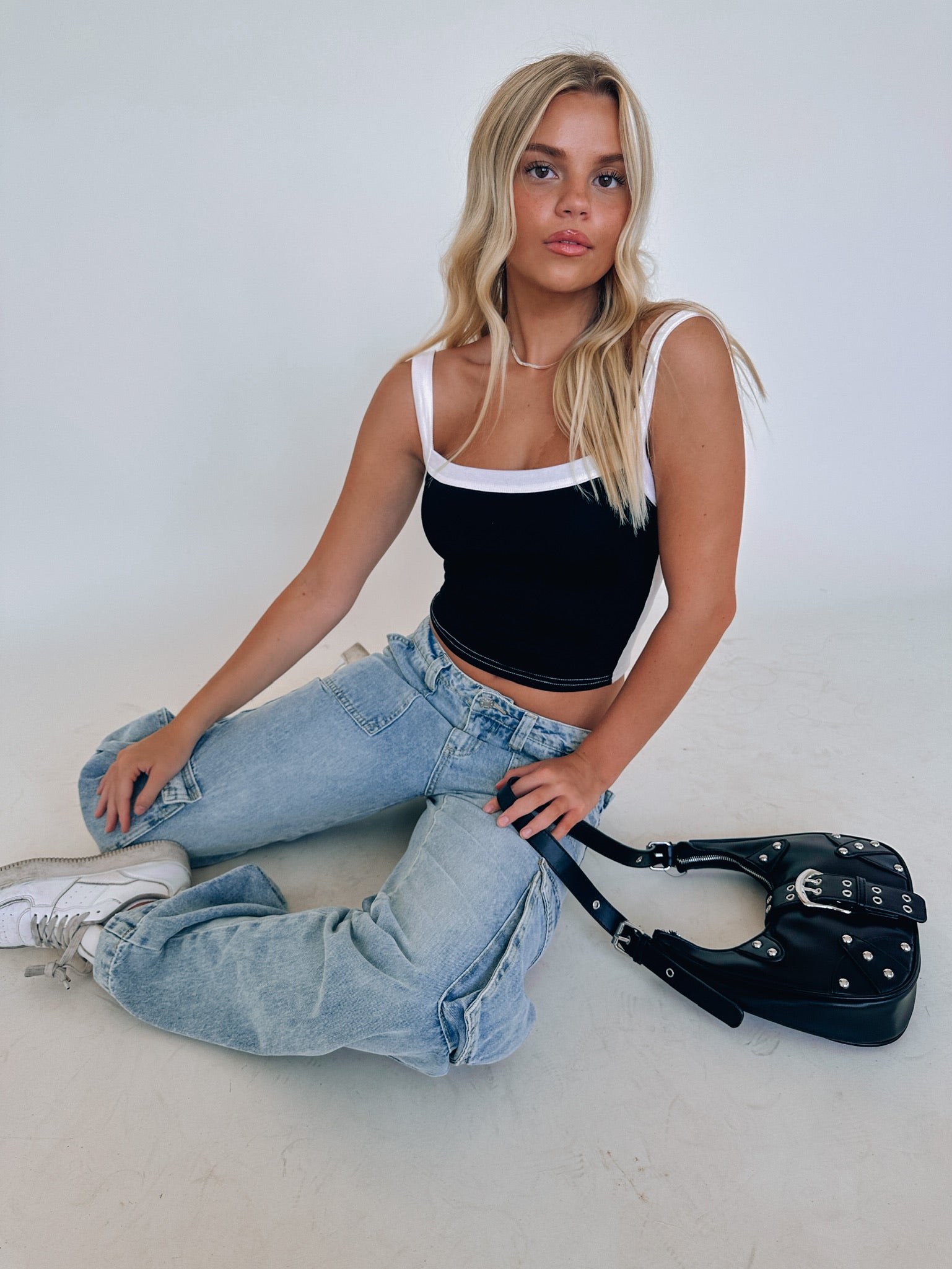 Reagan Contrast Tank