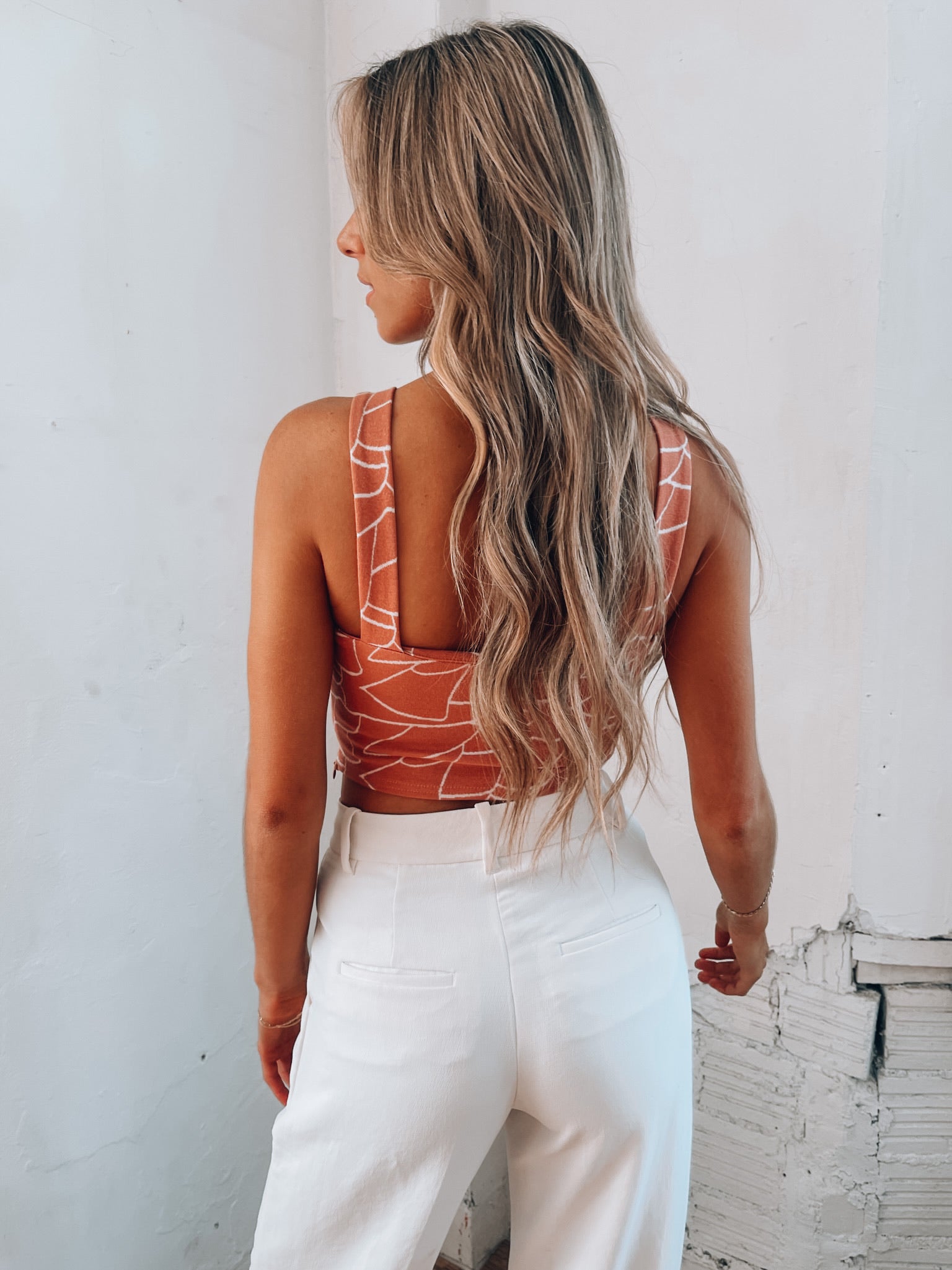 SALE :Avery V Strap Crop Top